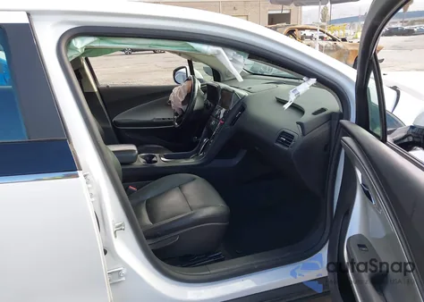 2013 Chevrolet Volt from USA, damaged, VIN 1G1RF6E47DU144141